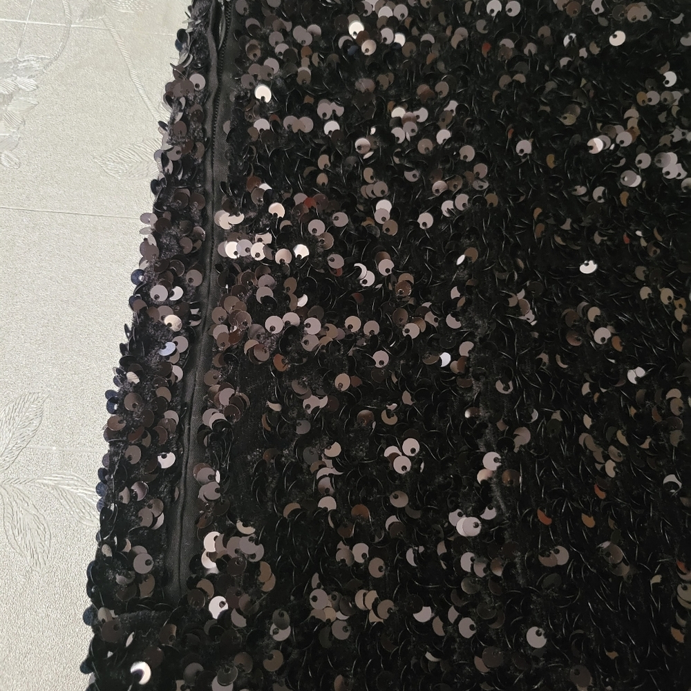 H&M Sequin Skirt - Picture 4 of 4
